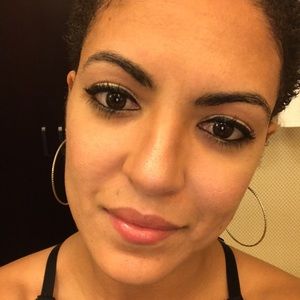 Meet your Posher, Lianmi